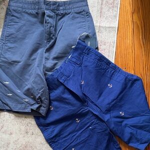 Vineyard Vines boys 16 embroidered shorts Navy and Blue Embroidered Shorts Set